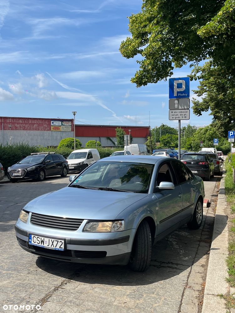 Volkswagen Passat 1.8 - 5
