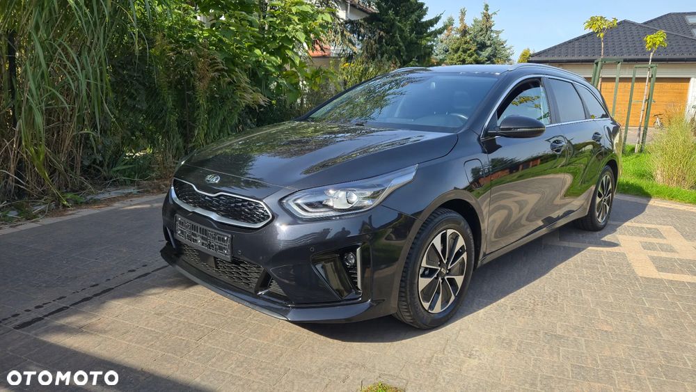 Kia Ceed SW 1.6 GDI DCT OPF Plug-in-Hybrid Platinum Edition - 1