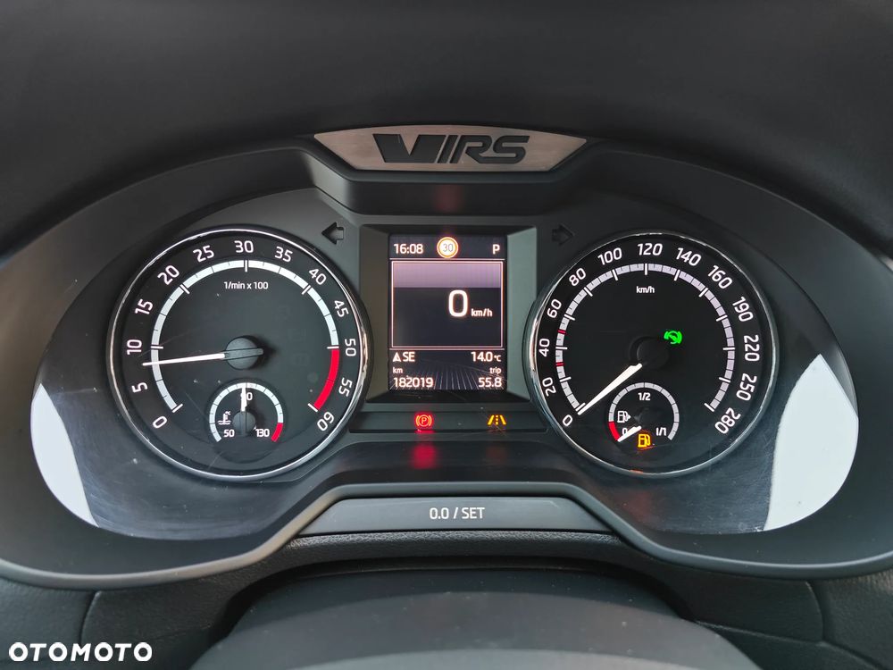 Skoda Octavia 2.0 TDI RS Challenge DSG - 34