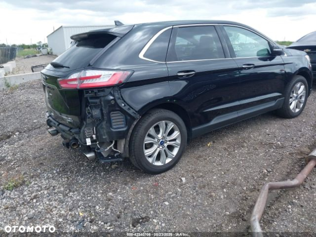 Ford Edge - 4