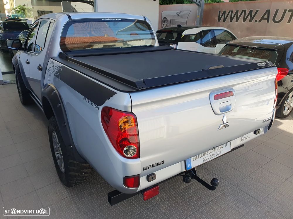 Mitsubishi L200 2.5 DI-D CD Invite AC CC 4WD - 6