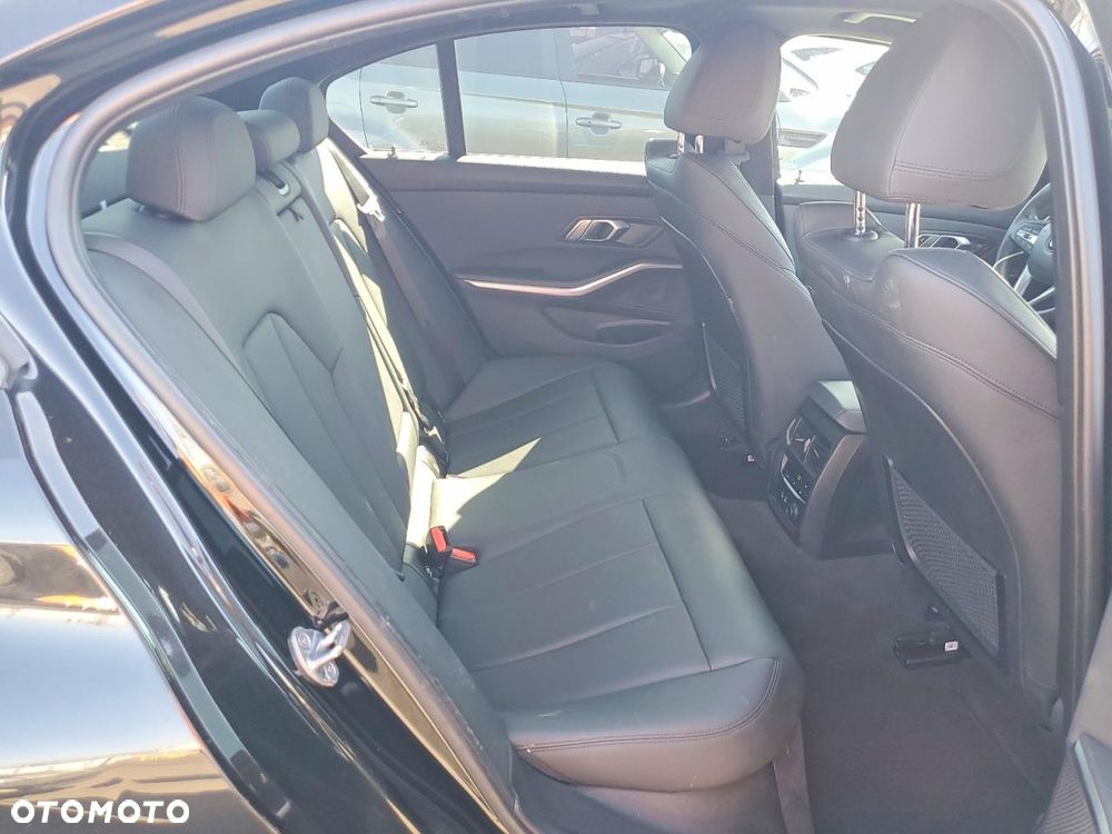 BMW Seria 3 - 11