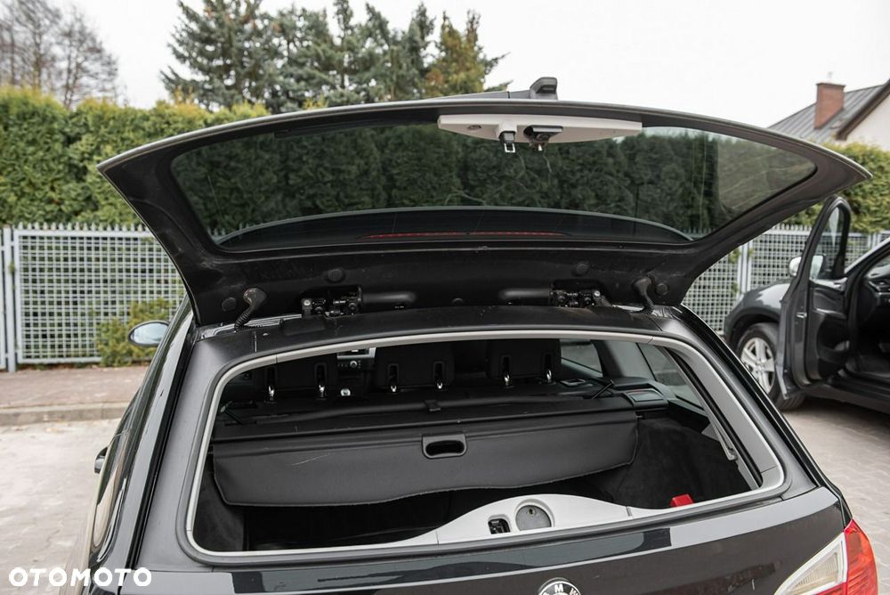 BMW Seria 3 - 25