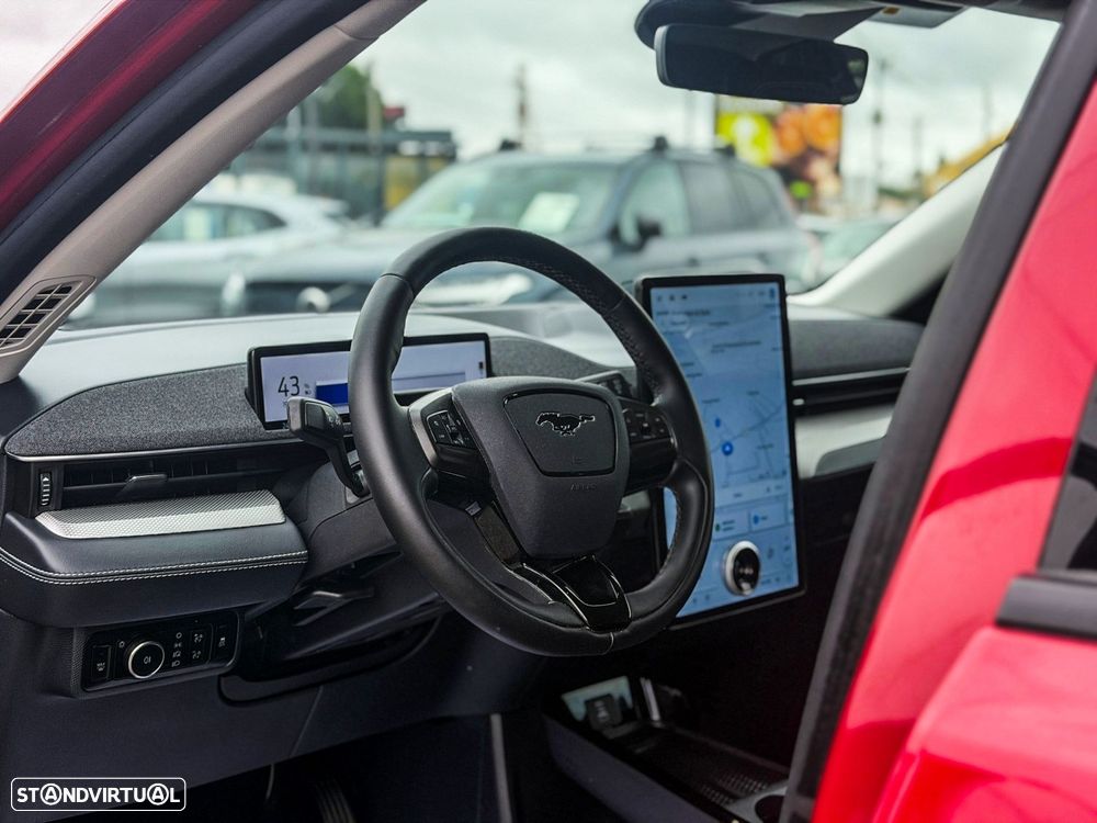 Ford Mustang Mach-E 75.7 kWh Base - 7