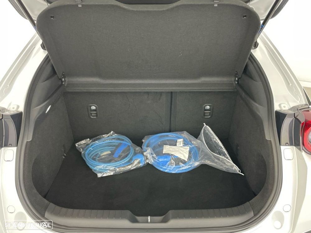 Mazda MX-30 e-SKYACTIV Excellence - 13