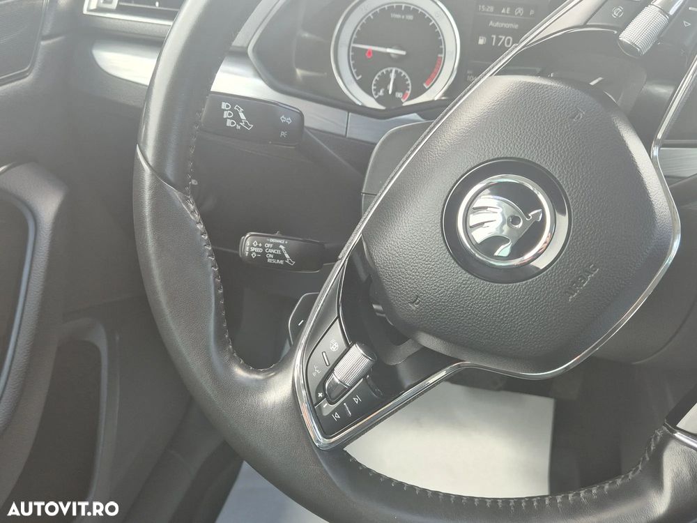 Skoda Superb 2.0 TDI DSG Ambition - 17