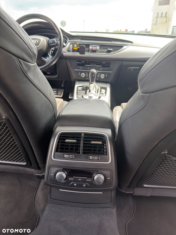 Audi A6 Avant 2.0 TDI Ultra DPF S tronic - 22
