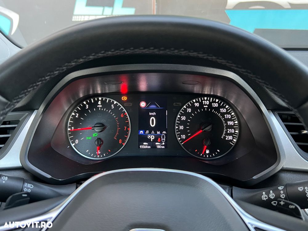 Renault Captur TCe 130 EDC GPF BUSINESS EDITION - 17