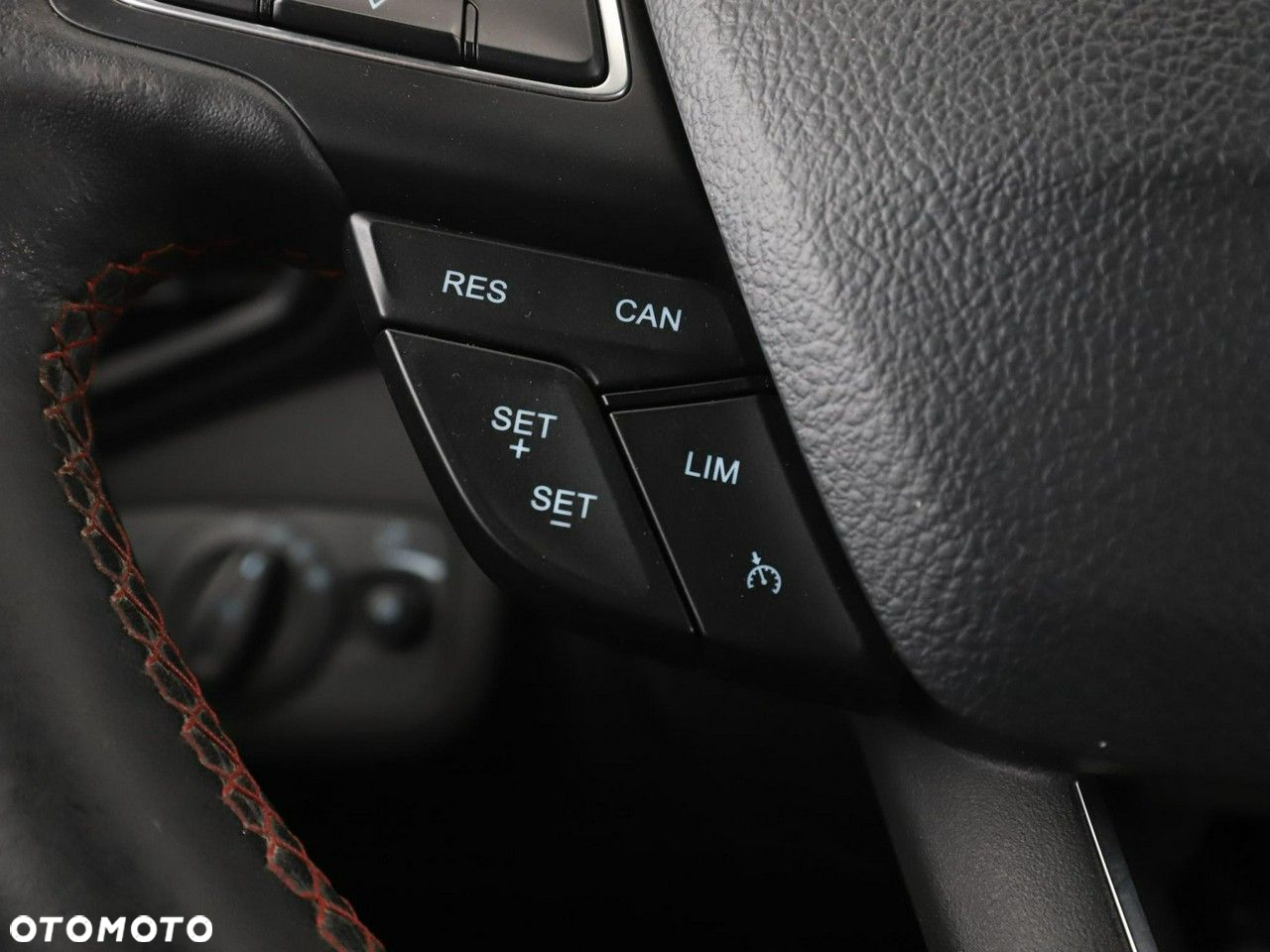 Ford Kuga 1.5 EcoBlue FWD ST-Line - 29