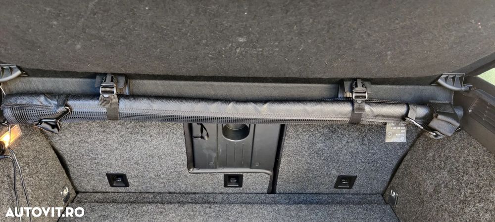 Volkswagen Tiguan - 33