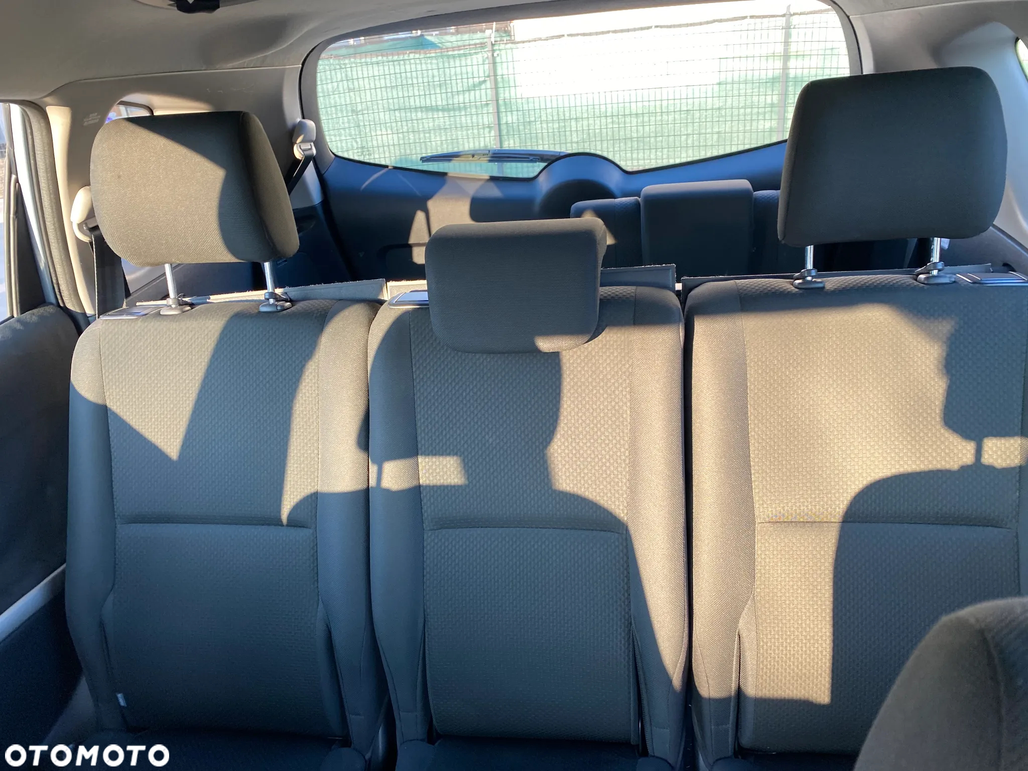 Toyota Corolla Verso 2.0 D-4D Prestige 7os - 17
