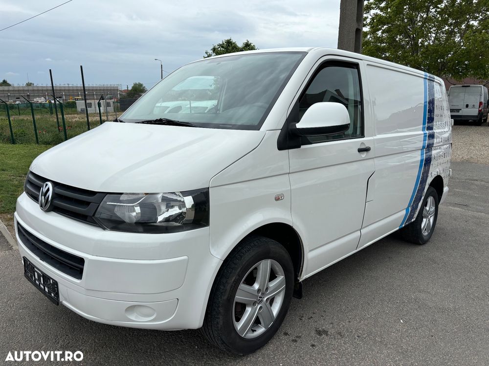 Volkswagen Transporter - 1