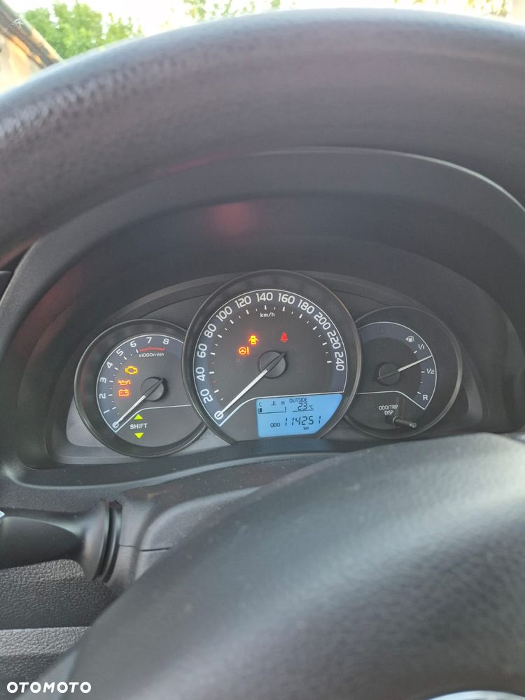 Toyota Auris 1.33 VVT-i Active - 20