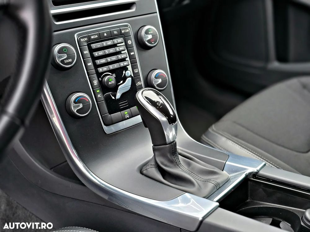 VOLVO V60 2016 — imagine 47