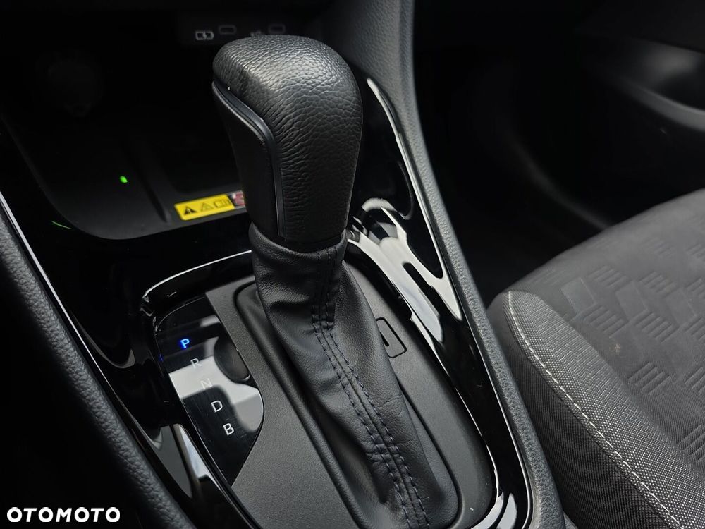 Toyota Yaris Hybrid 1.5 Style - 25