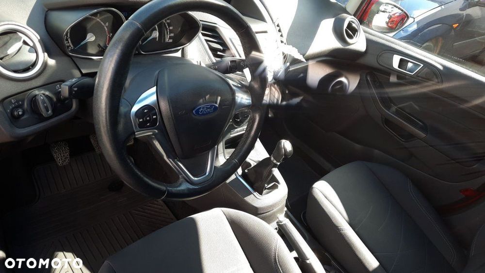 Ford Fiesta - 10