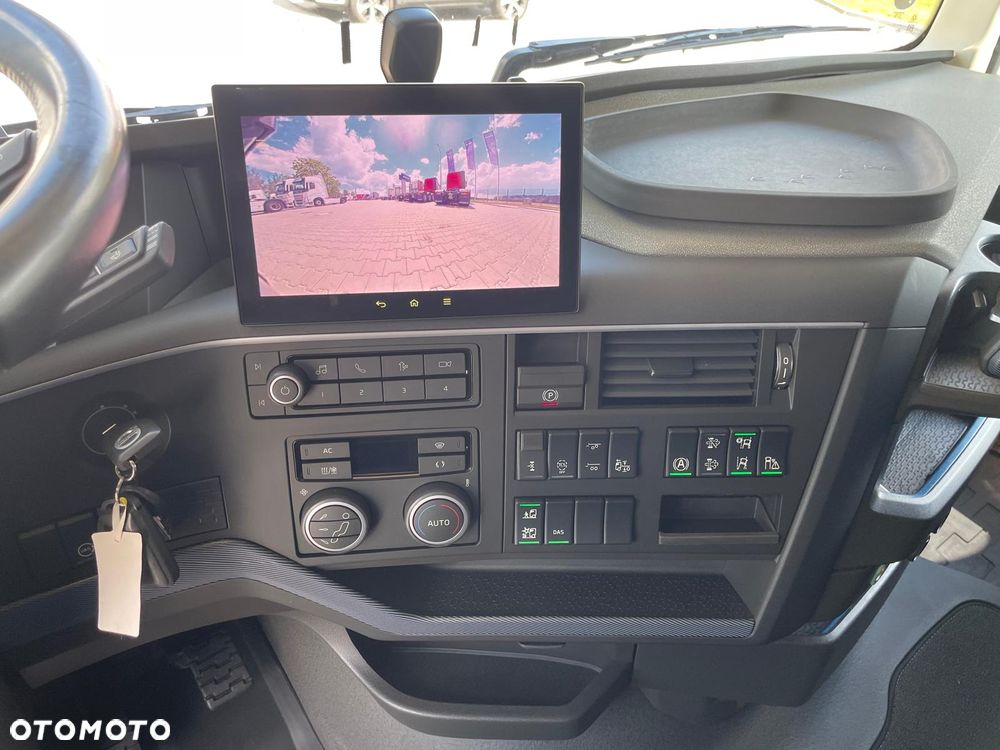 Volvo FH - 27