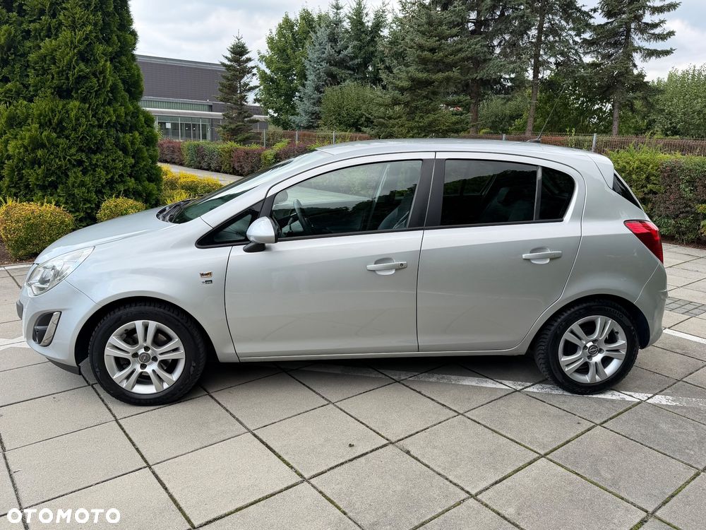 Opel Corsa 1.4 16V 150 Jahre - 16