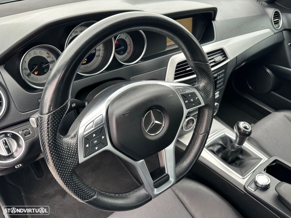 Mercedes-Benz C 220 d AMG Line - 20