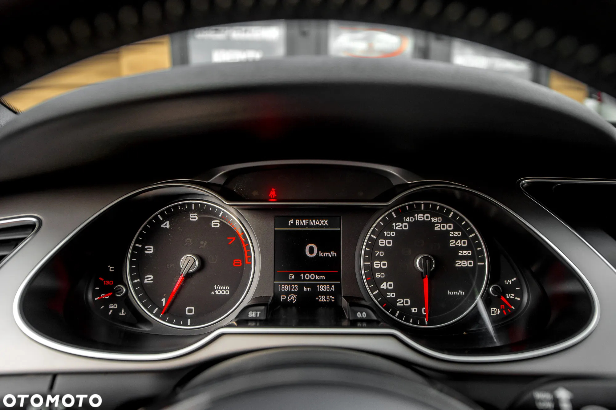 Audi A4 Avant 2.0 TFSI quattro S tronic S line Sportpaket - 27