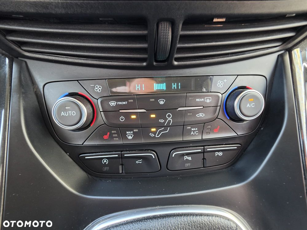Ford Kuga - 29