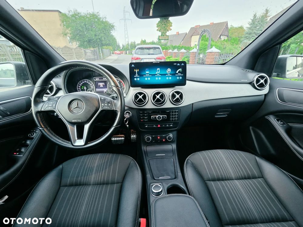 Mercedes-Benz Klasa B 180 7G-DCT AMG Line - 6