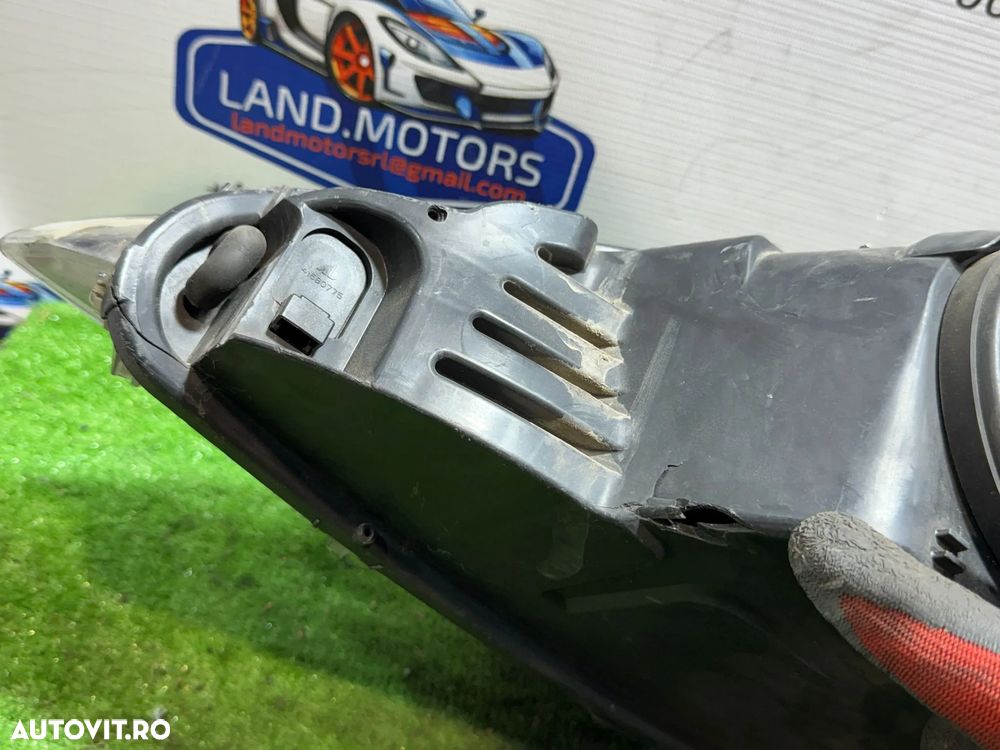 FAR DREAPTA UK CU LUPA PEUGEOT RCZ GT HDI 2.0 DIESEL 2011 COD OEM 1627682180 / 6206F6 / COUPE 2009-2015 - 8