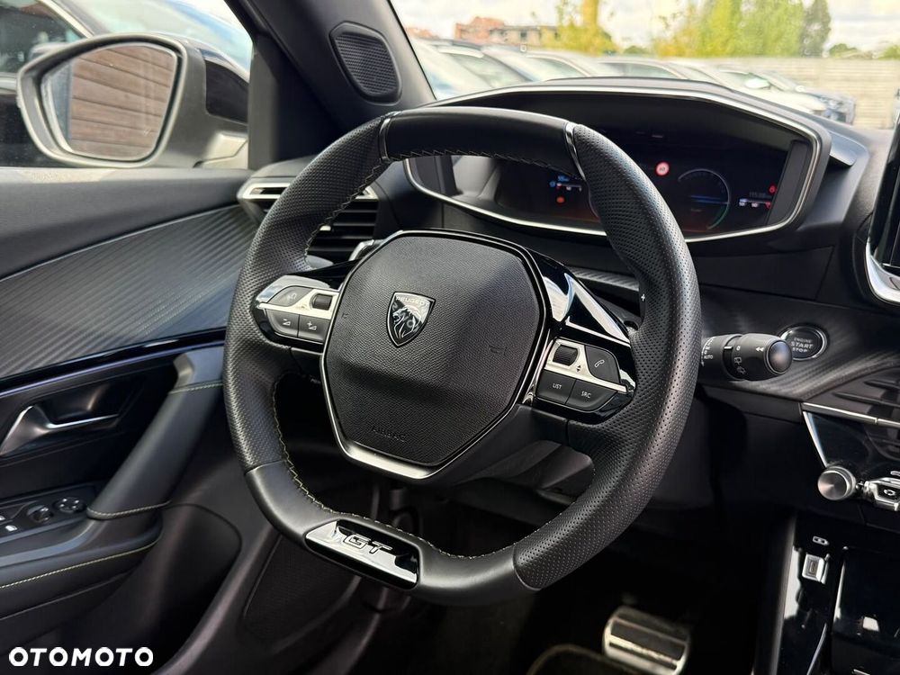 Peugeot 2008 - 32