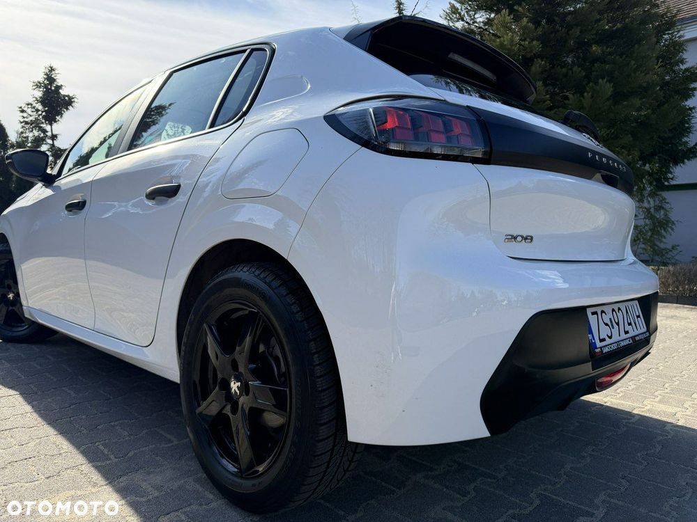 Peugeot 208 - 22