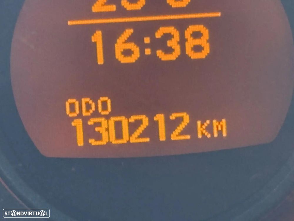 Toyota Auris 1.4 D-4D Sol - 9