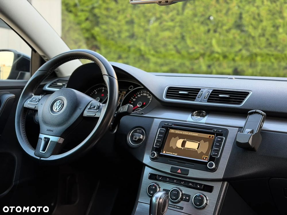 Volkswagen Passat 2.0 TDI Highline DSG - 9