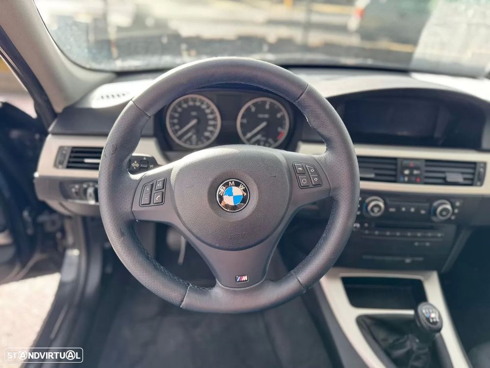 BMW 320 d Touring Navigation - 11
