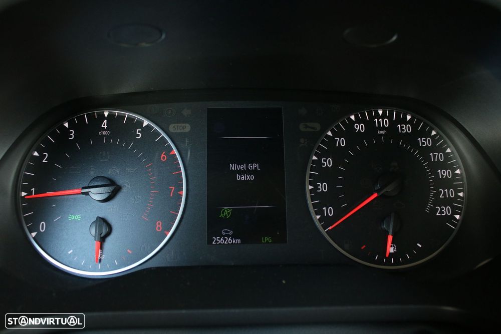 Renault Captur 1.0 TCe Equilibre Bi-Fuel - 21