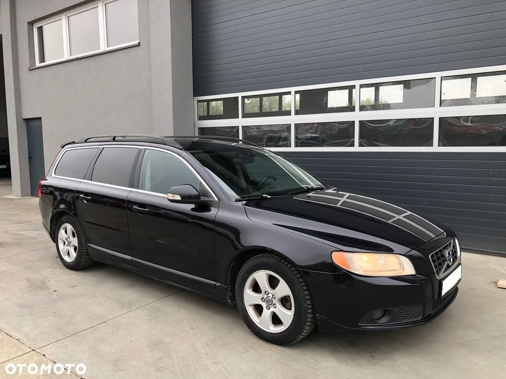 Volvo V70 - 1