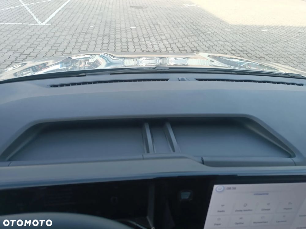Ford Transit Courier - 23
