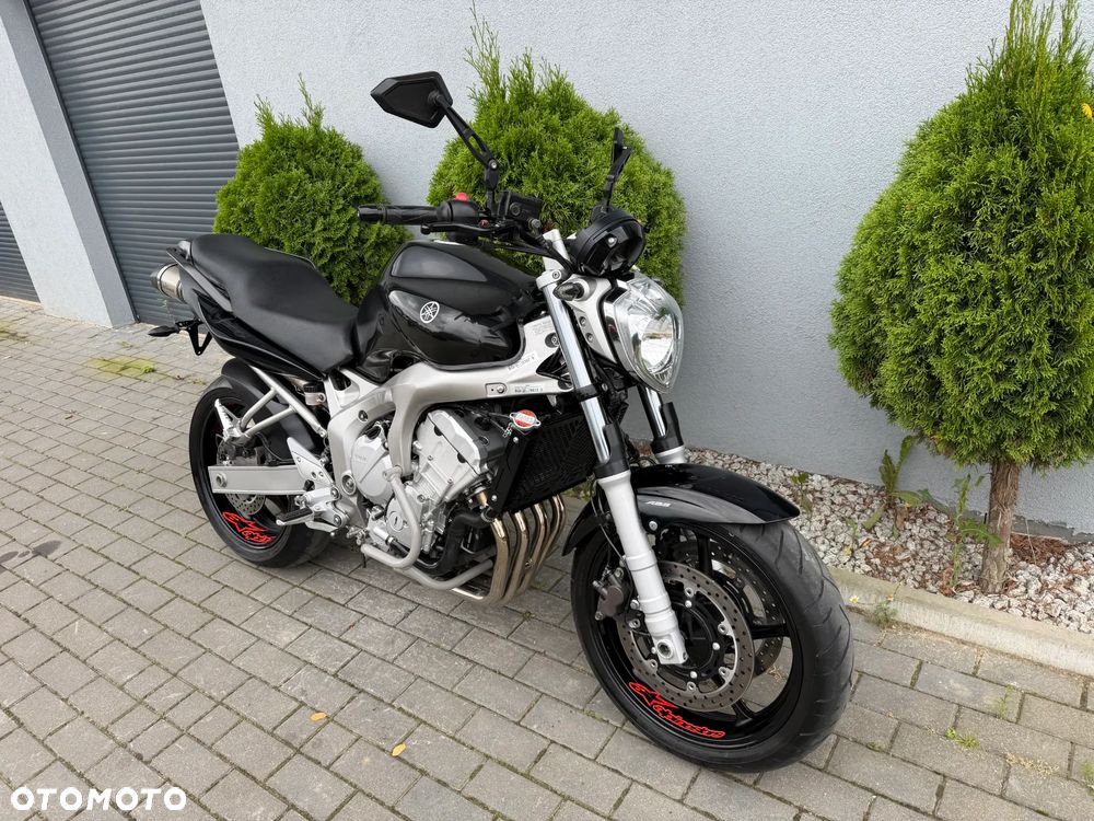 Yamaha FZ - 4