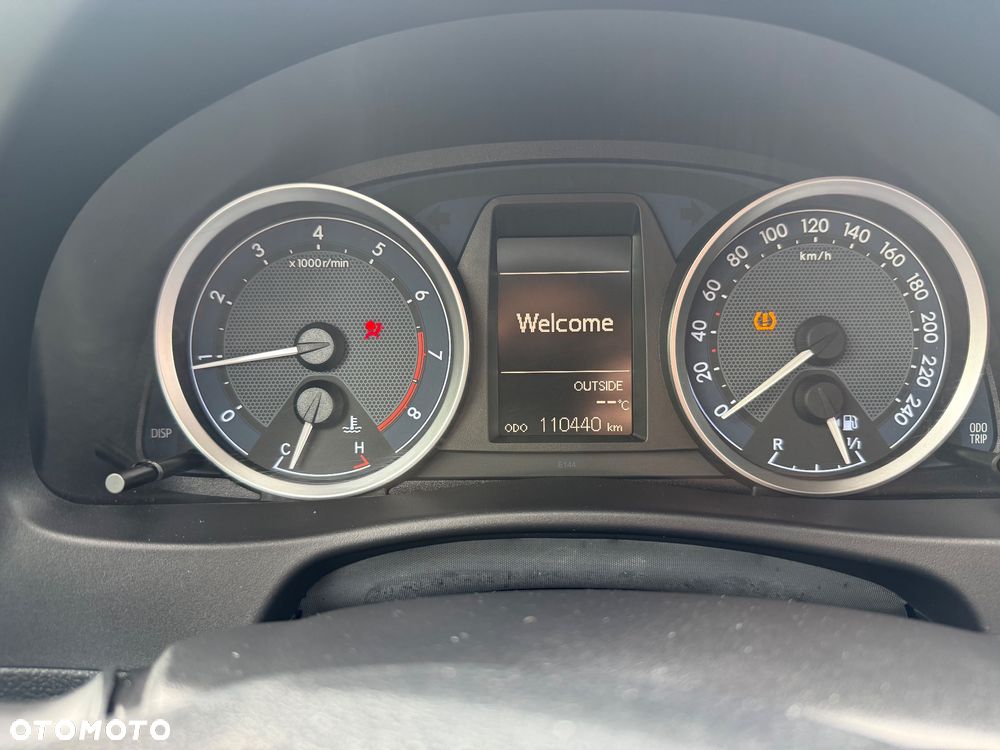 Toyota Auris 1.6 Prestige - 10