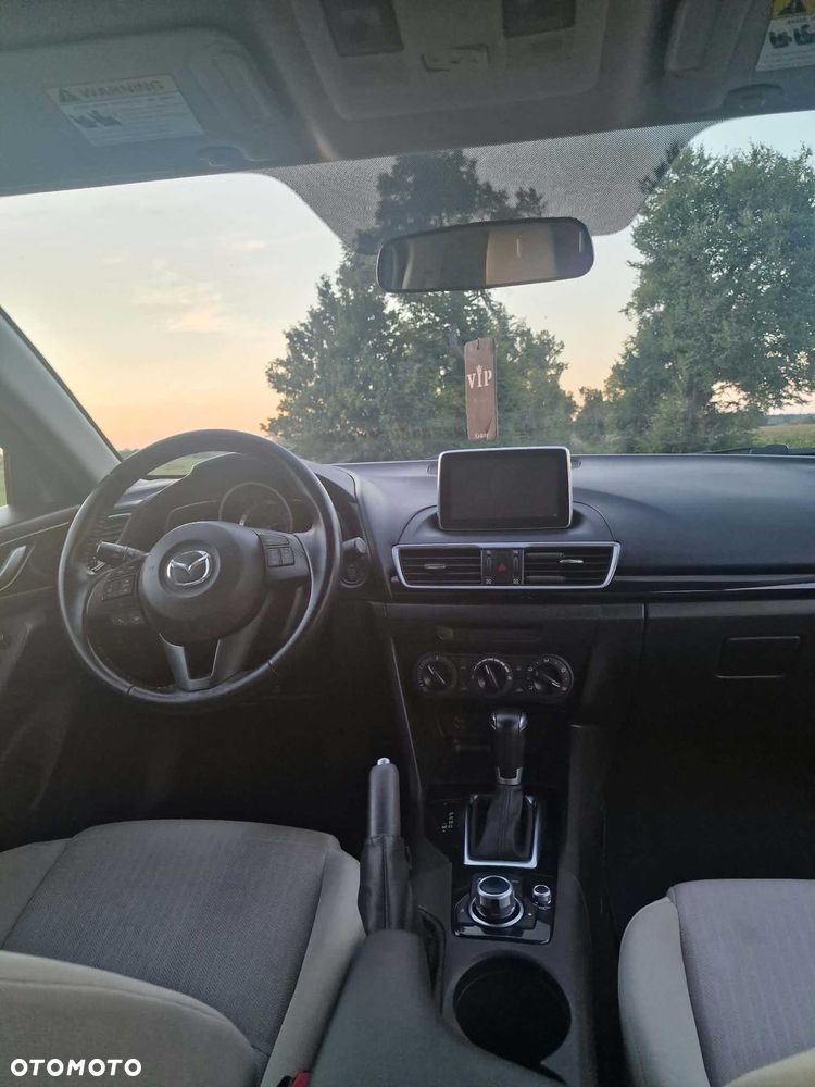 Mazda 3 2015 photo 3
