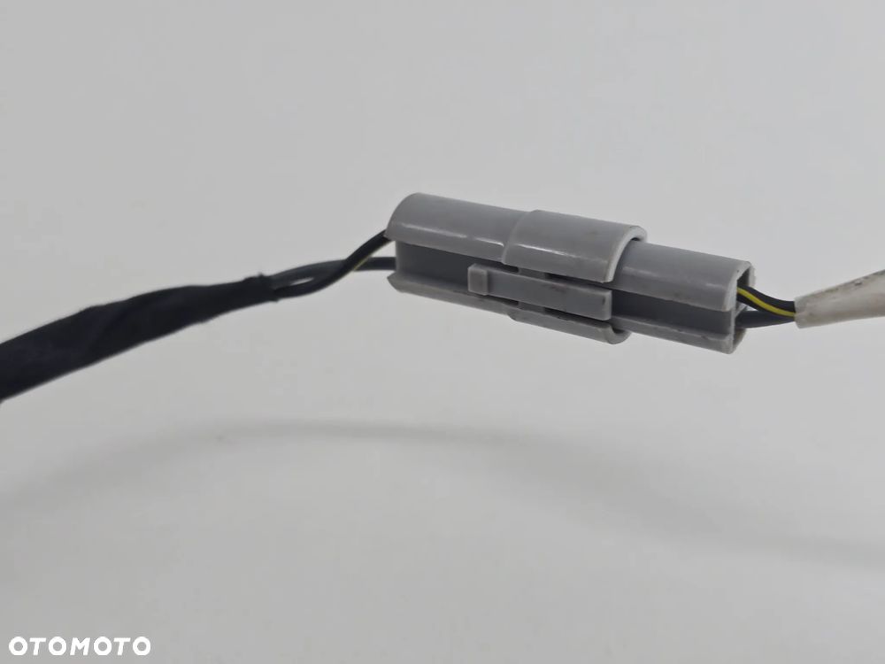 MIGACZ KIERUNKOWSKAZ PRAWY PRZOD  TRIUMPH SCRAMBLER 400 SPEED - 3