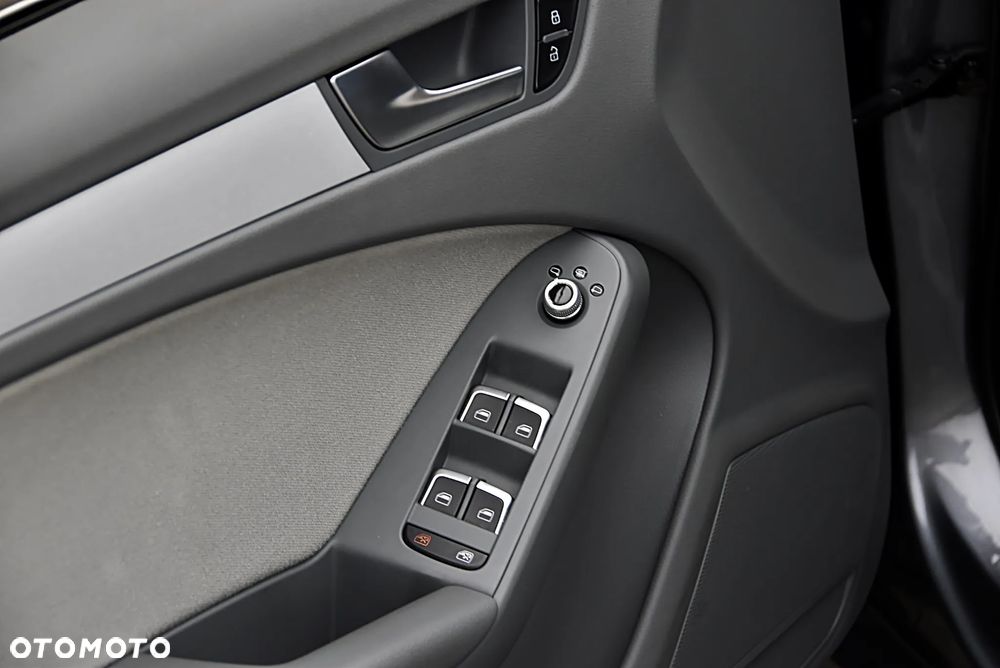 Audi A4 Avant 2.0 TDI Quattro S tronic - 31