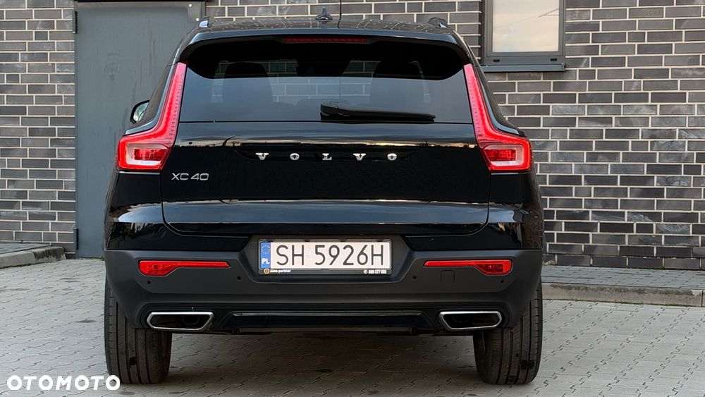 Volvo XC 40 D4 AWD Geartronic R-Design - 20