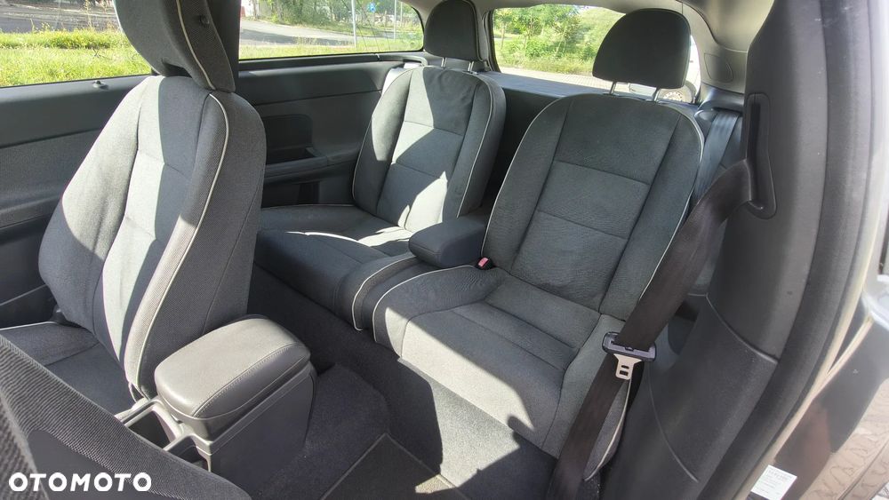 Volvo C30 1.6D Momentum - 17