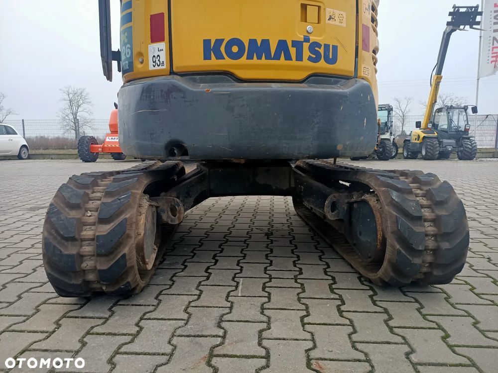 Komatsu PC26MR-3 - 18