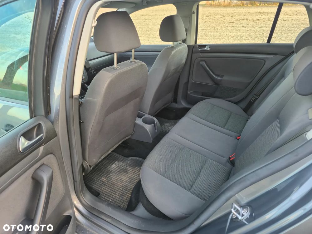 Volkswagen Golf - 13