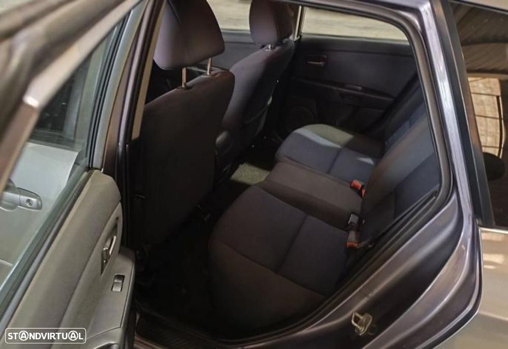 Mazda 3 Hatchback - 3