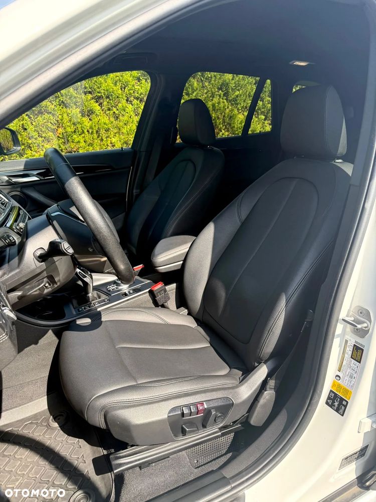 BMW X1 xDrive25i Advantage - 8