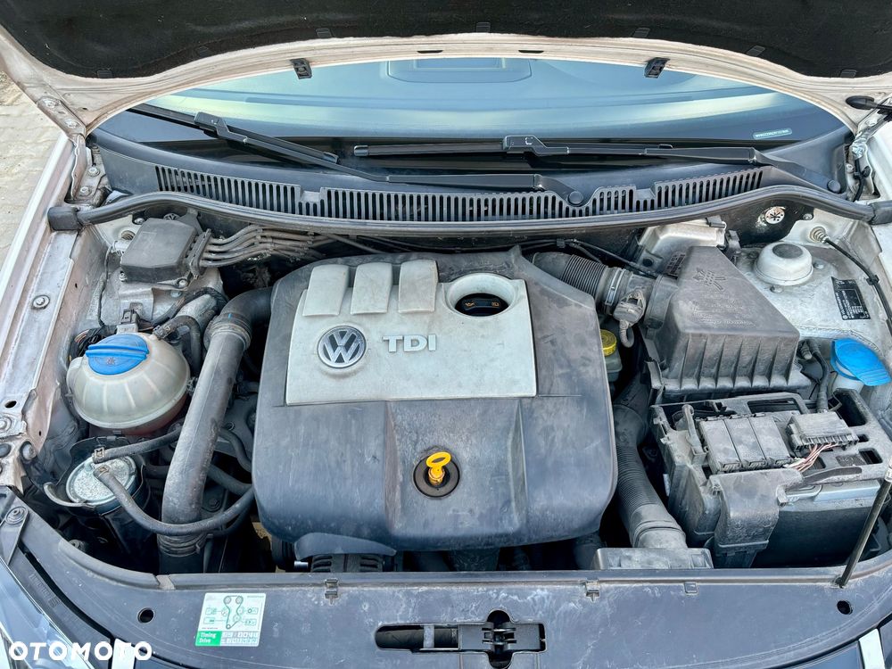 Volkswagen Polo - 17