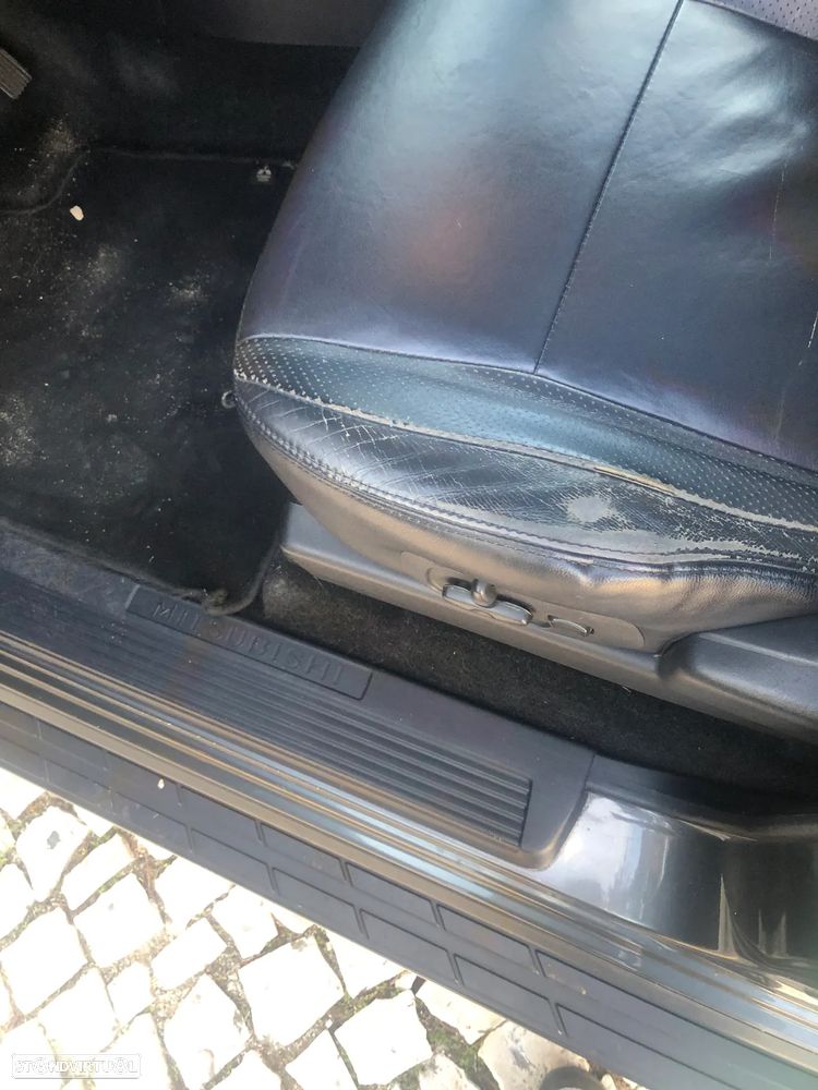 Mitsubishi Pajero 3.2 DI-D Instyle Navi AT - 36