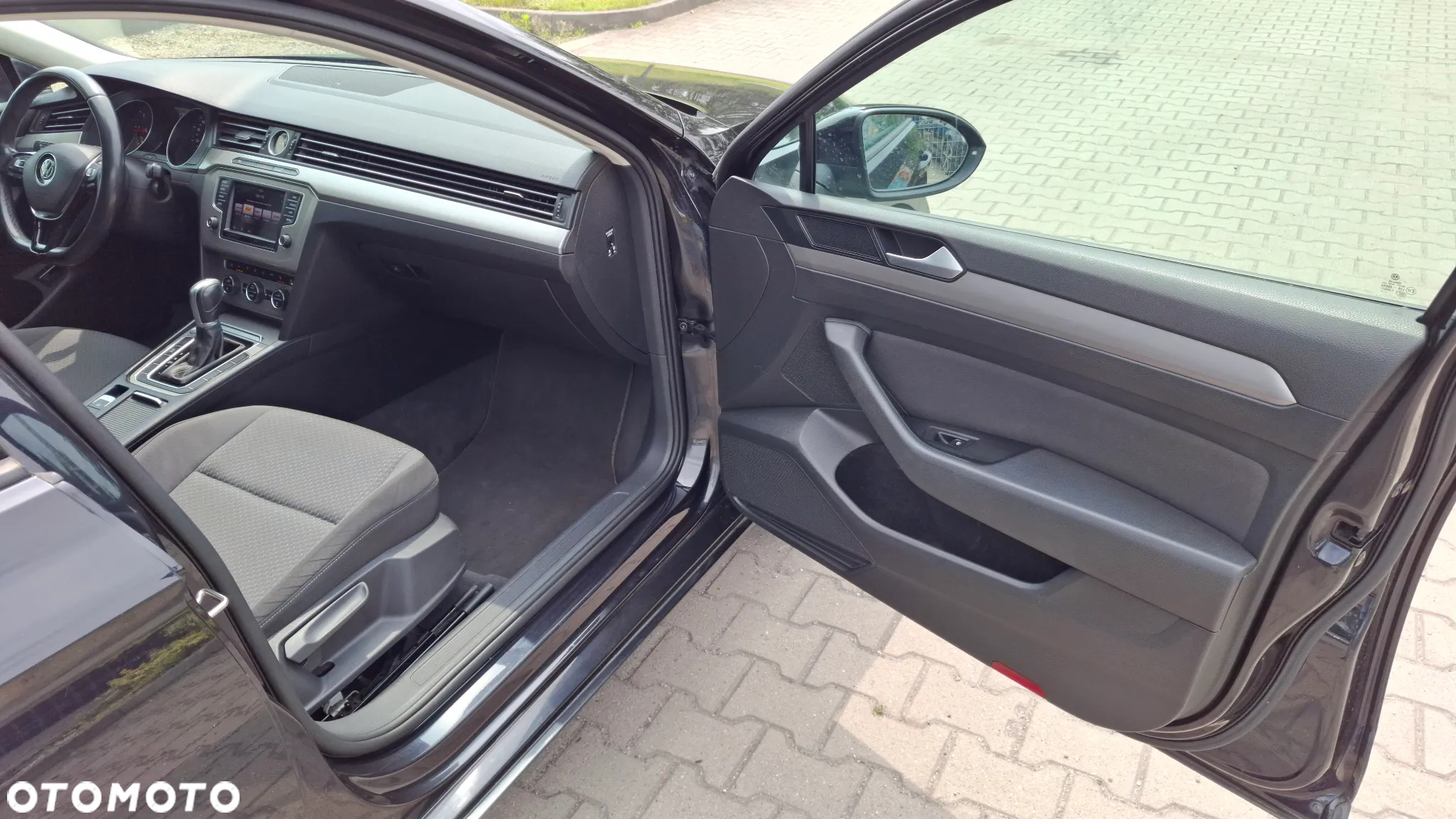 Volkswagen Passat - 20
