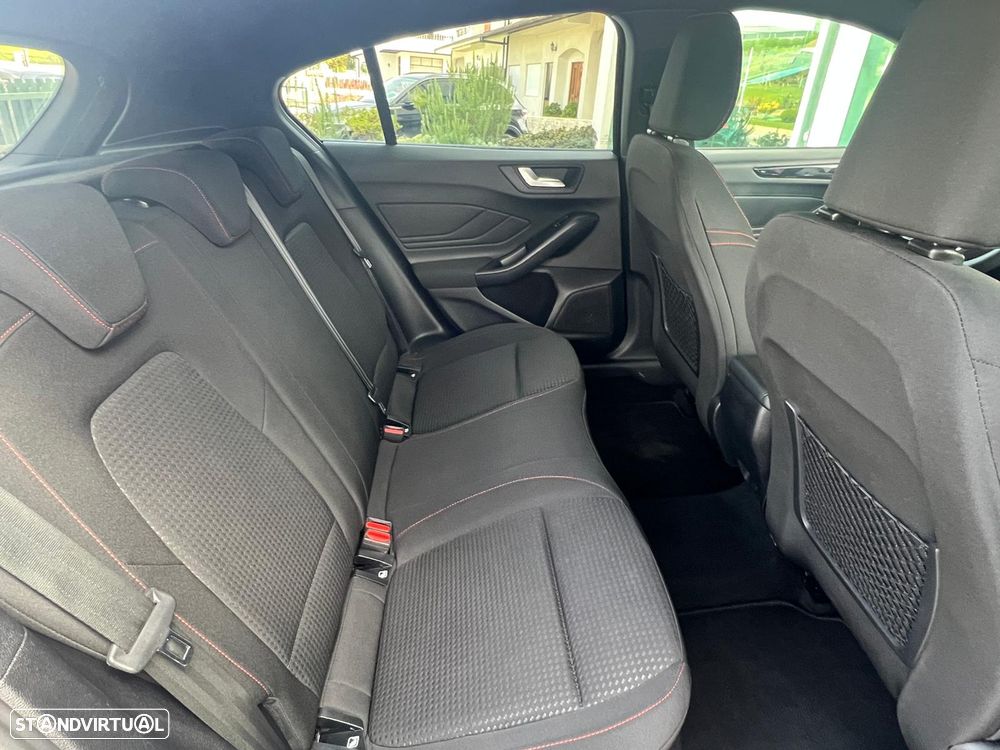 Ford Focus 1.0 EcoBoost MHEV ST-Line Style SIP - 36